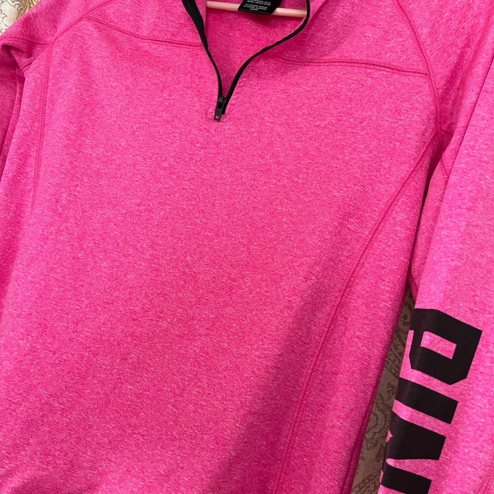 Size Small. Victoria Secret Workout Half Zip!